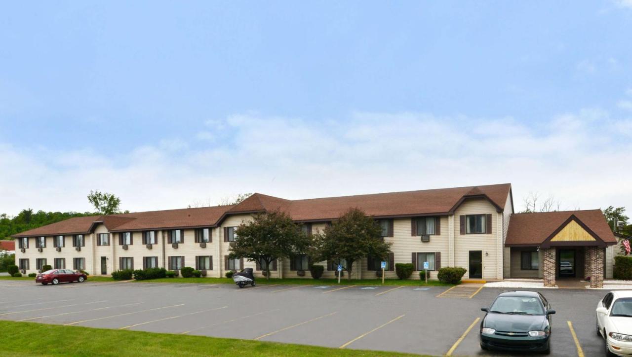 Magnuson Hotel Country Inn Ishpeming Luaran gambar
